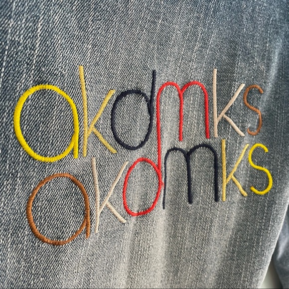 NWT Ankle Jeans with Embroidery and Graffiti Decorations Medium Wash by AKDMKS - Picture 3 of 9